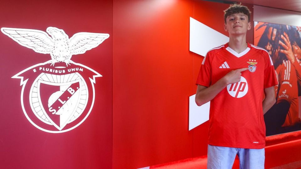 Benfica contrata defesa-central ao SC Braga