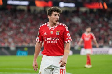 Benfica: João Neves e PSG fecham acordo