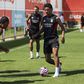 Richard Ríos acelera no primeiro treino de Benfica (fotos)