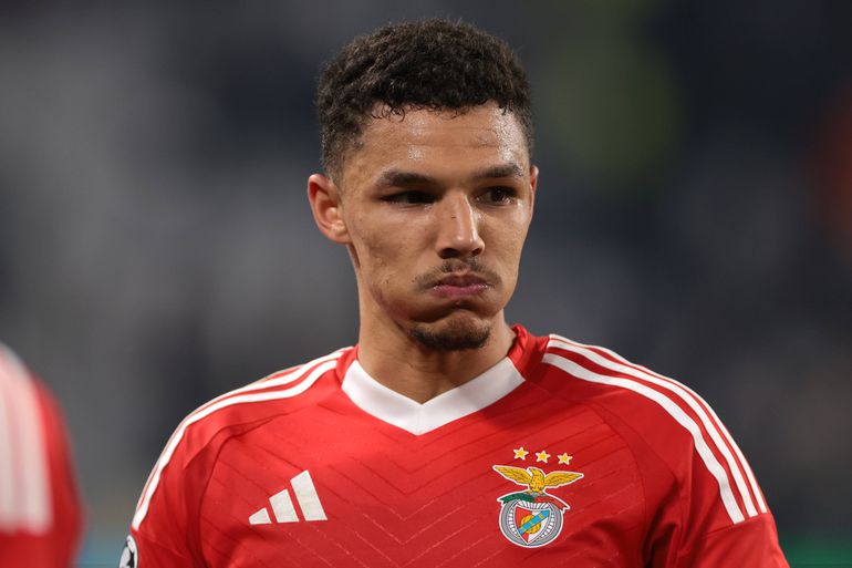 Alexander Bah - 18J. Foto: IMAGO
