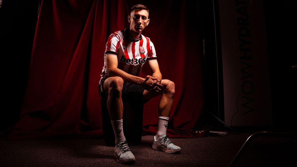 Robert Bozenik tem novo clube. Foto Stoke City
