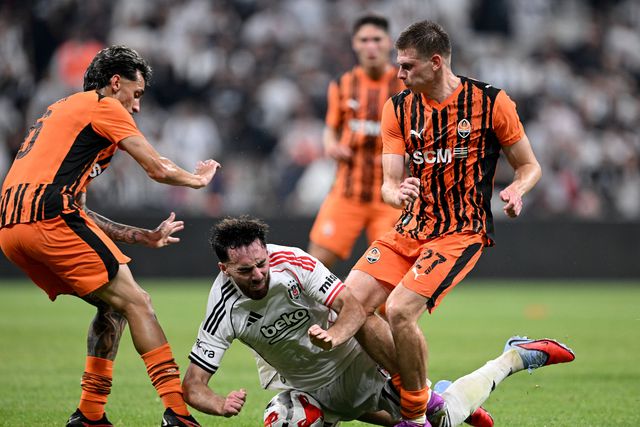 Europa League: Kokçu e golo português na derrota surpreendente do Besiktas