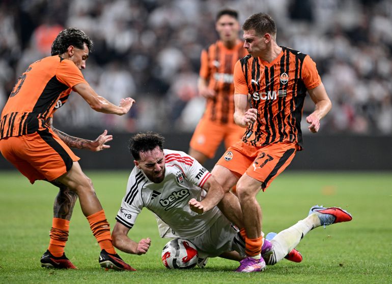 Europa League: Kokçu e golo português na derrota surpreendente do Besiktas