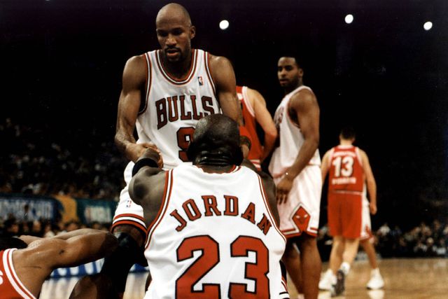 Campeão da NBA ataca muçulmanos: «É atropelá-los a todos»