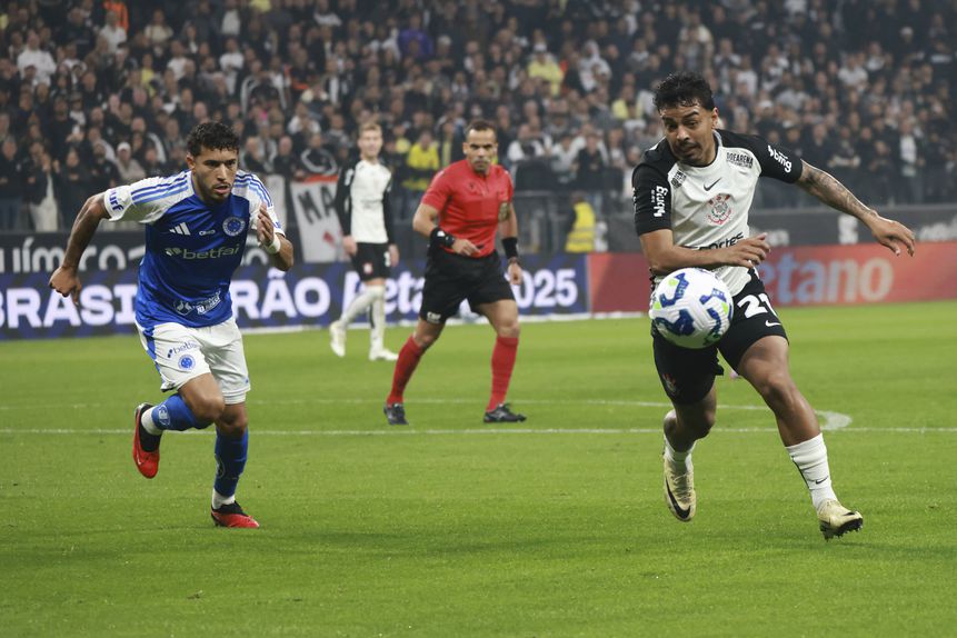 Fase do jogo entre Corinthians e Cruzeiro