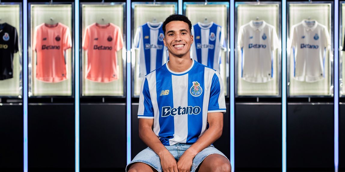 Alberto Costa feliz por representar os dragões (Foto: FC Porto)