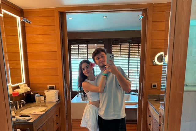 João Neves e Madalena Aragão aproveitam férias bem longe de Portugal