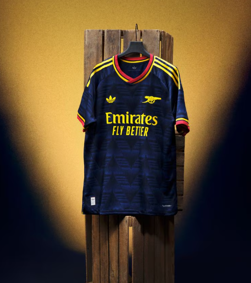 Arsenal (camisola alternativa)
