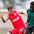 Nile John em ação, no teste com o Santa Clara - Foto: Moreirense