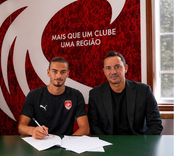 João Vasconcelos (Santa Clara): aos 21 anos, o extremo formado no SC Braga tem a primeira oportunidade de somar minutos de forma consistente na Liga. O virtuoso extremo transborda criatividade, quer a finalizar, quer a assistir. Continuidade precisa-se