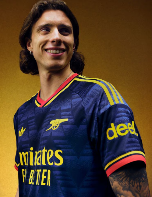 Arsenal (camisola alternativa)