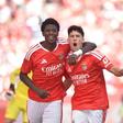 Juventude irrequieta e sabor colombiano na goleada do Benfica