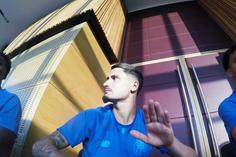 André Silva desafina e Granaas impressiona com guitarra: a praxe aos reforços do FC Porto