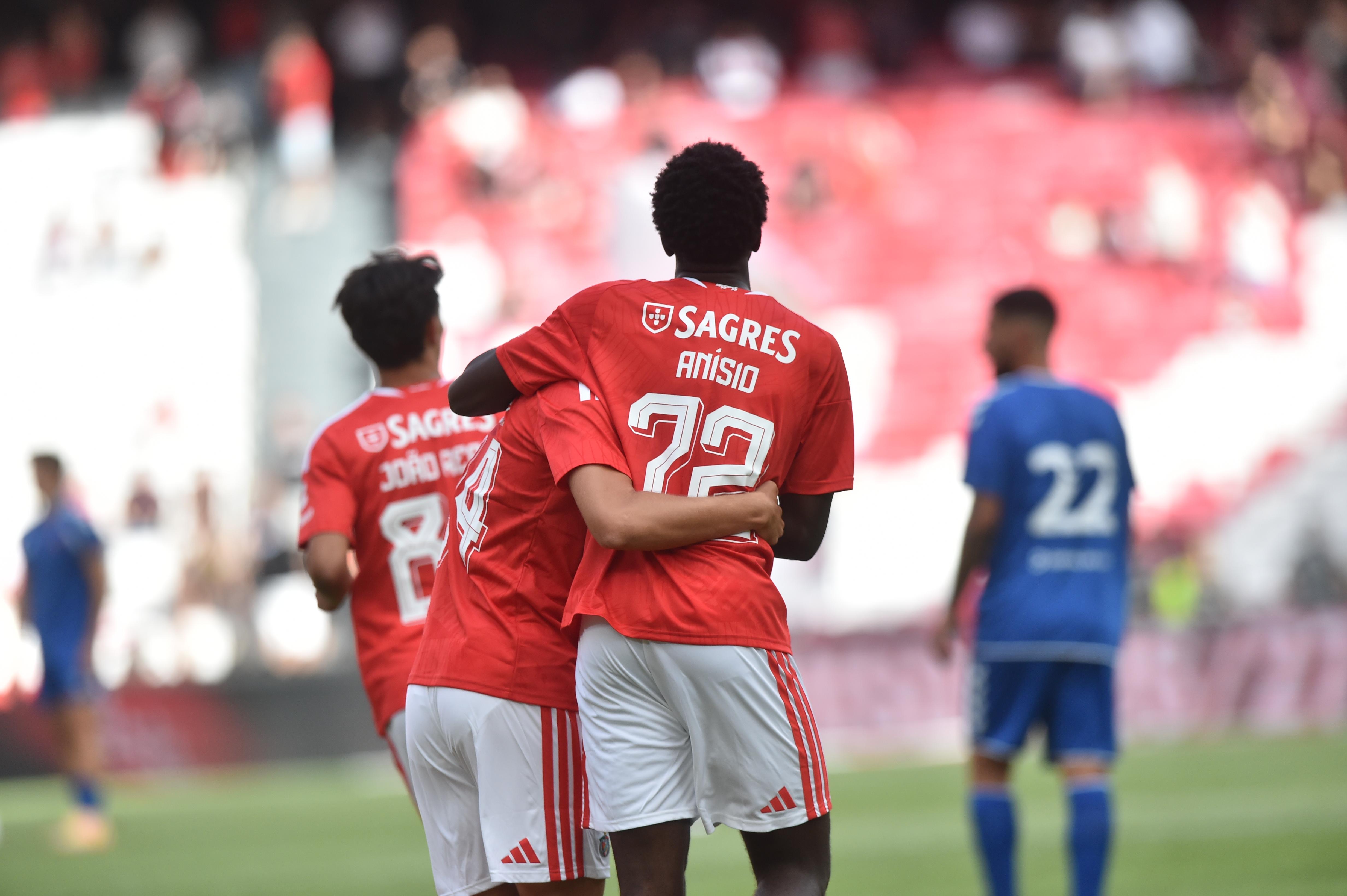 Anísio Cabral a festejar o primeiro golo do Benfica ao Belenenses - Foto: Miguel Nunes
