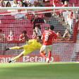 Ivanovic recolocou o Benfica em vantagem de penálti - Foto: Miguel Nunes