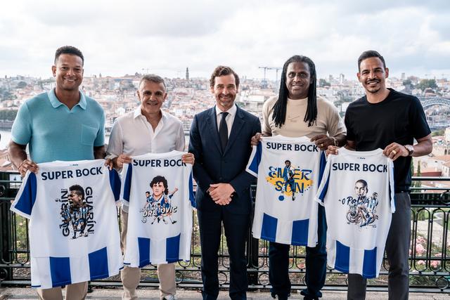 André Villas-Boas com Guarín, Drulovic, Emerson e Fernando - Foto: FC PORTO