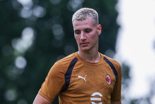 Francesco Camarda, jovem promessa do Milan