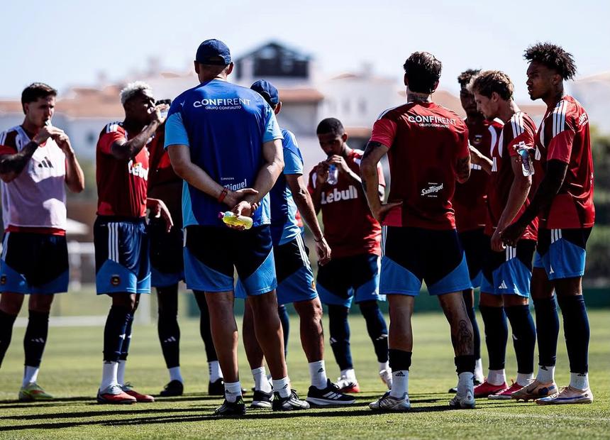 Vila-condenses fizeram o último treino no Algarve, na manhã desta sexta-feira - Foto: Rio Ave