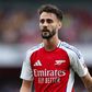 A caminho do FC Porto, Fábio Vieira fica fora das opções do Arsenal