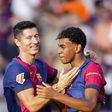 Lewandowski decide no duelo entre os amigos Lamine e Nico