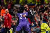 Ruben Amorim a abraçar André Onana em Old Trafford