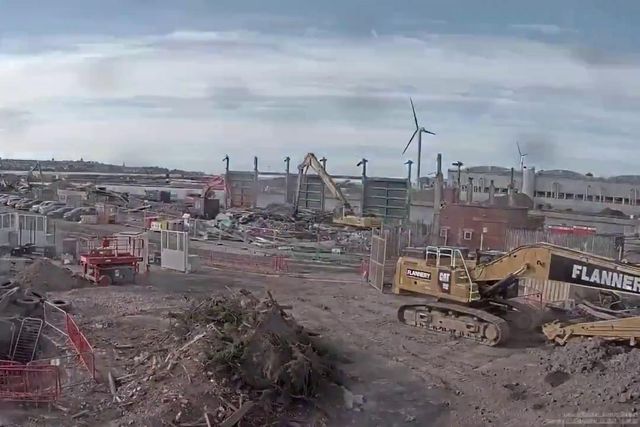 A construção do novo estádio do Everton sobre a água... em dois minutos