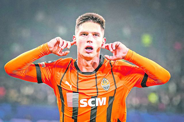 Georgiy Sudakov, 22 anos, médio internacional ucraniano do Shakhtar Donetsk