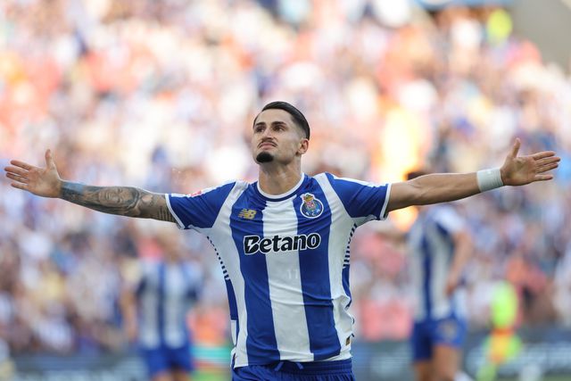 VÍDEO: Froholdt constrói primeiro golo de Borja Sainz pelo FC Porto