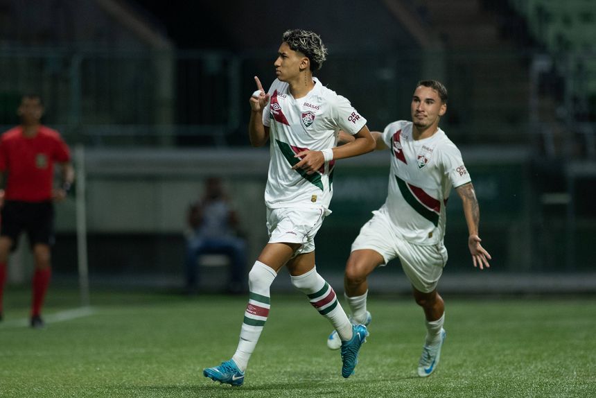 Isaque festeja golo ao Palmeiras na final do Campeonato Brasileiro sub-17