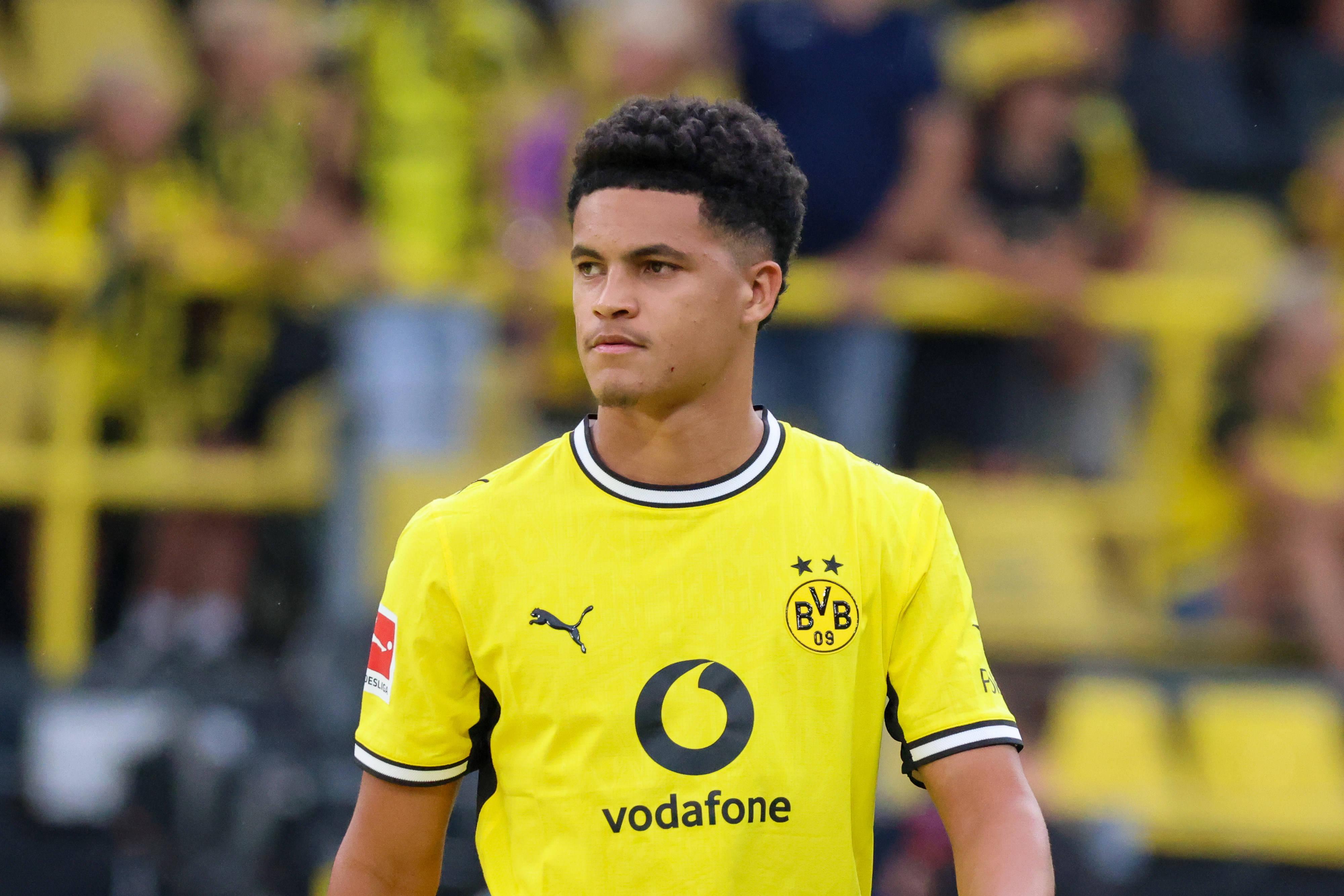 Kauã Prates, lateral-esquerdo brasileiro de 18 anos, custou 7 milhões de euros ao Borussia Dortmund vindo do Cruzeiro, de Artur Jorge e também pode jogar a central - Foto: Imago
