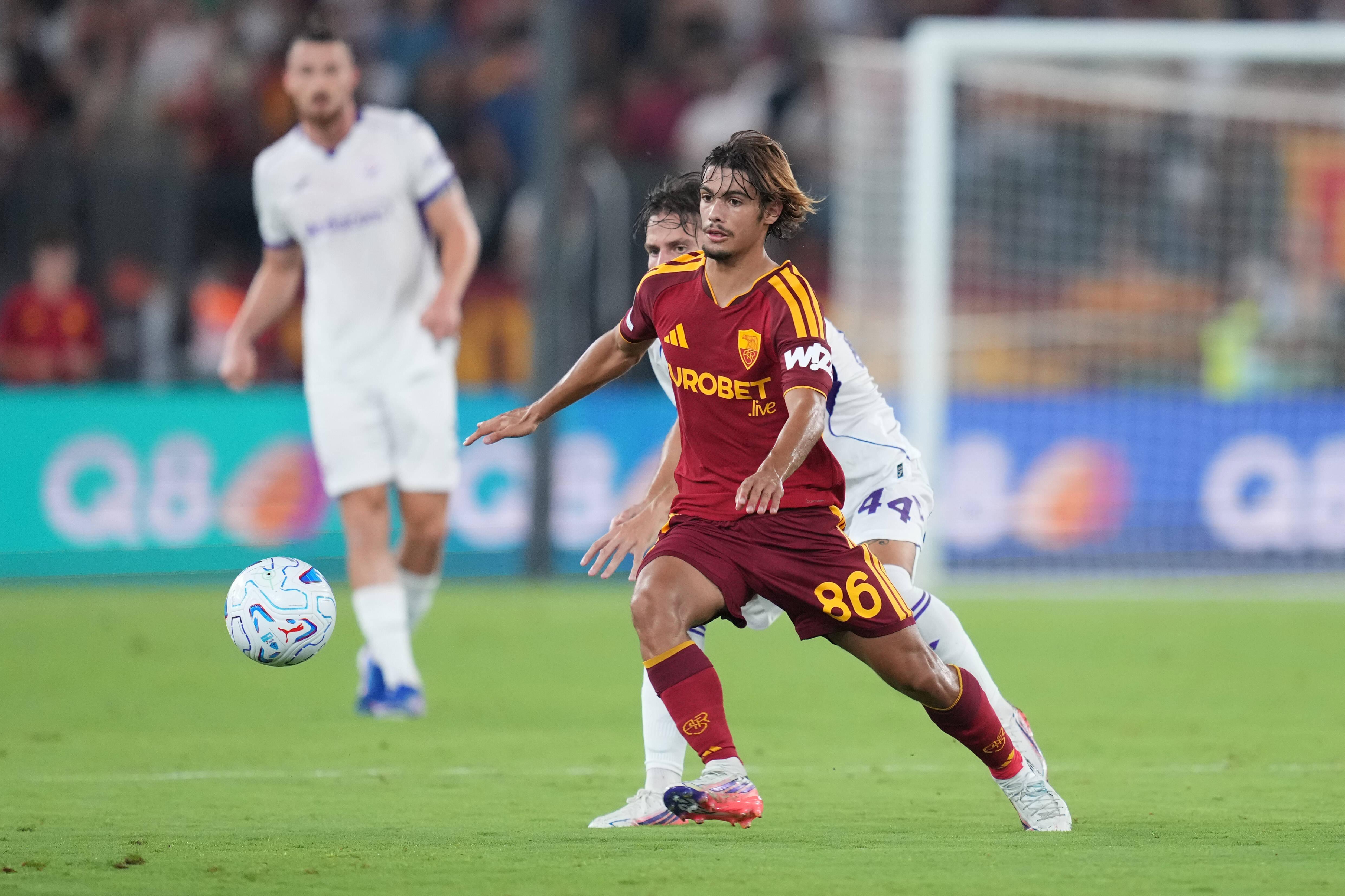 Rodrigo Mora estreou-se a titular pela Roma frente à Fiorentina (4-0) - foto: IMAGO