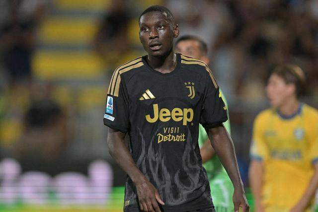 Randal Kolo Muani, avançado francês de 27 anos ex-PSG