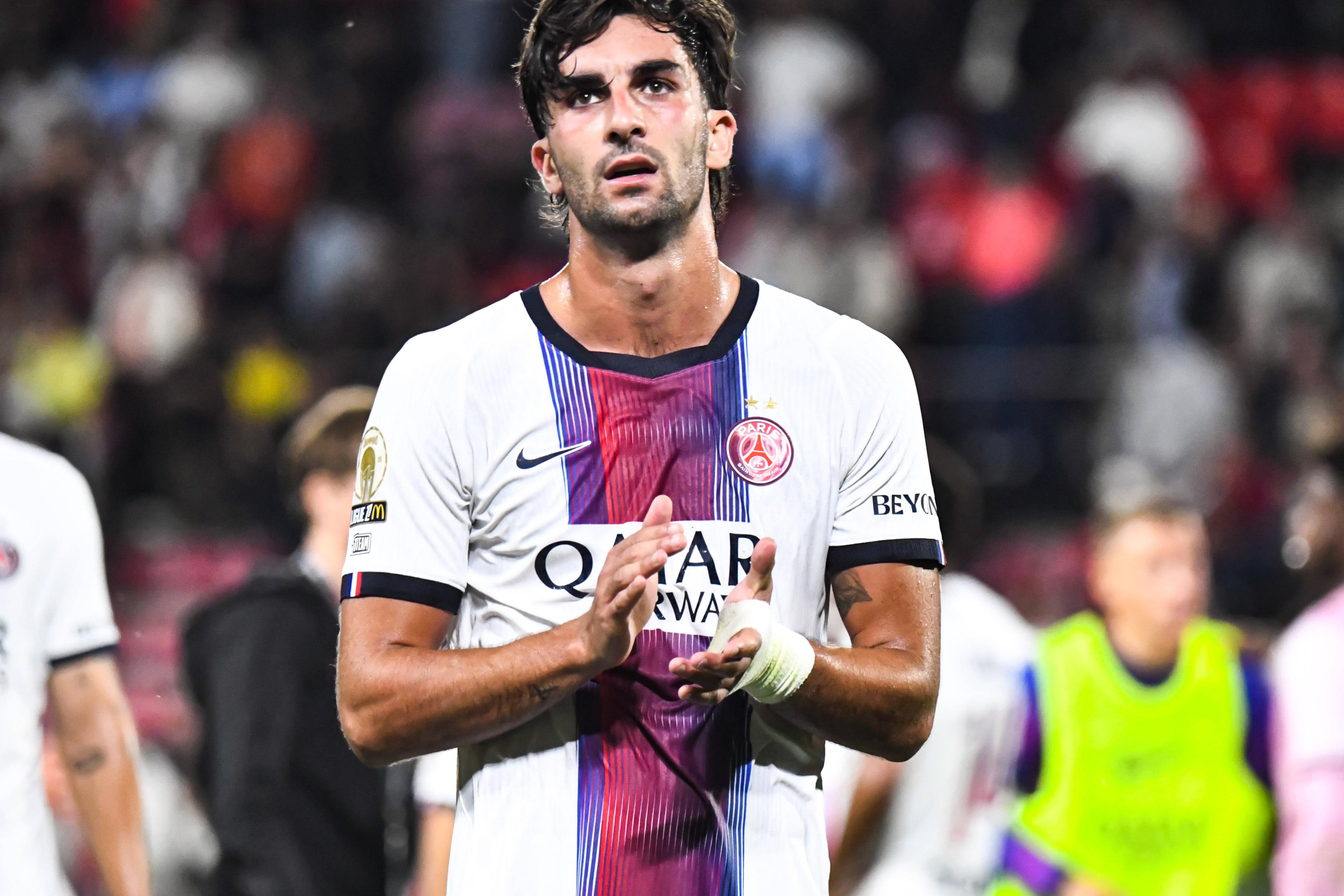 Ferrán Torres estreou-se com bis pelo PSG