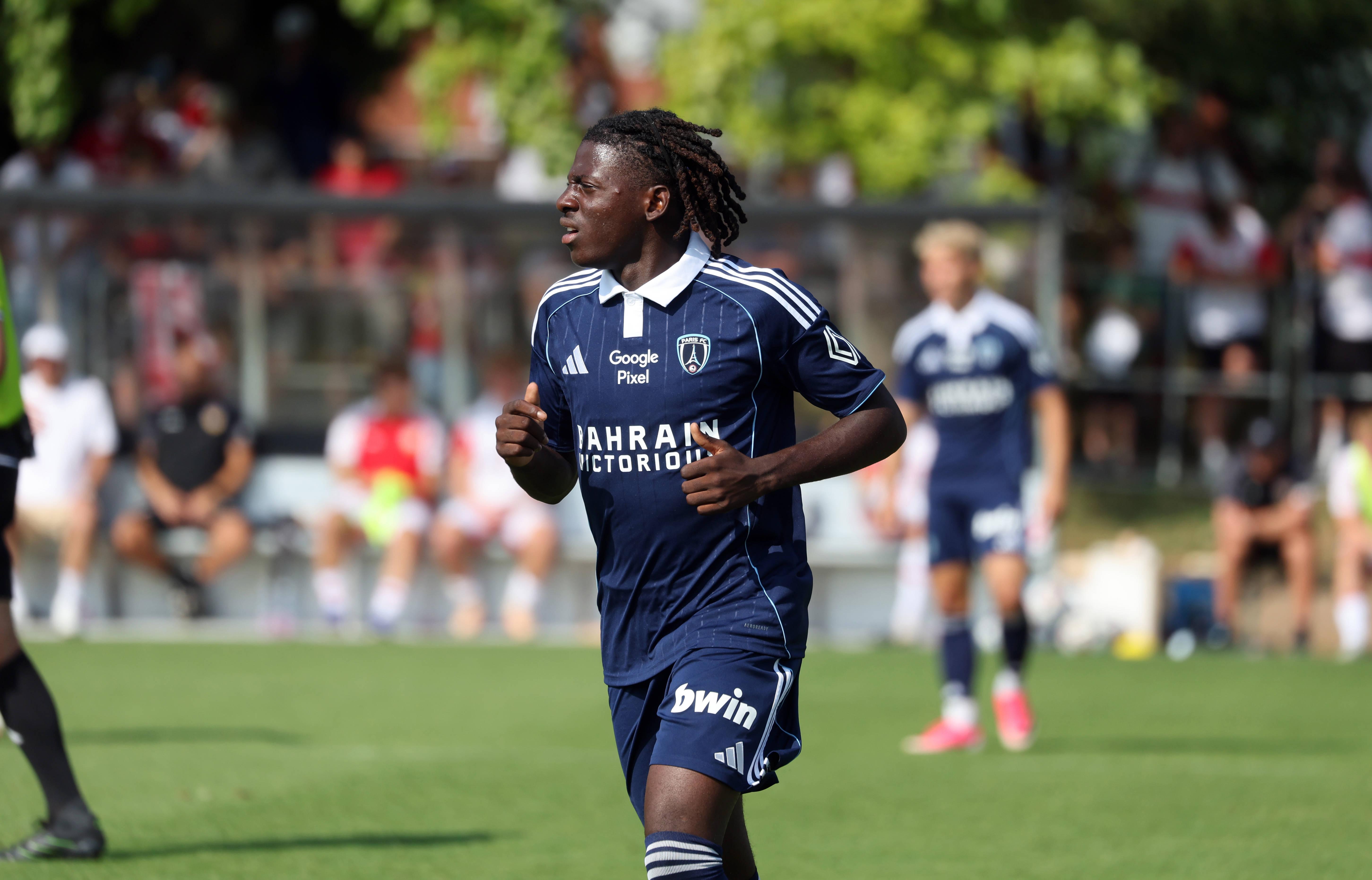 Rudy Matondo, médio francês de 18 anos, foi contratado pelo Paris FC por €15 M ao Auxerre e, na época passada, era apenas avaliado em 300 mil euros pelo Transfermarkt - Foto: Imago
