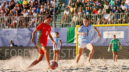 Seleção feminina perde na final da Superliga Europeia