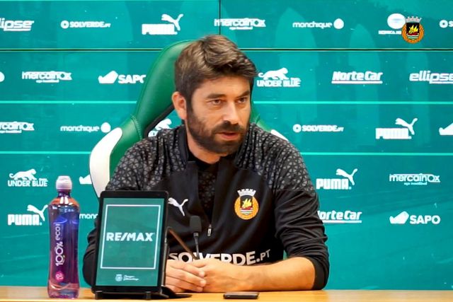 «Somos realistas, temos de jogar com alguns pontos menos fortes do Sporting»