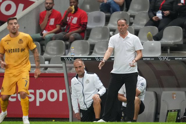 «A expulsão? Mais vale estar calado»