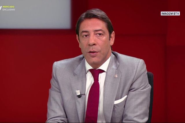 Rui Costa explica as contratações do Benfica