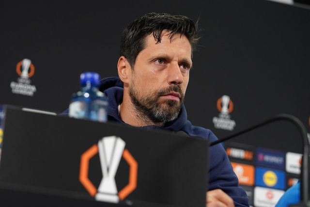 Calções, neve e o relvado sintético: tudo o que disse Vítor Bruno na Noruega