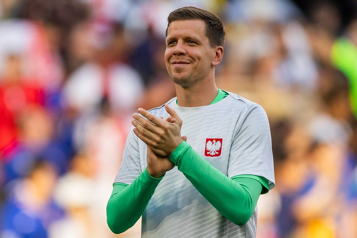 Szczesny ‘pisca o olho' ao Barcelona: «Ninguém te impede de sonhar»