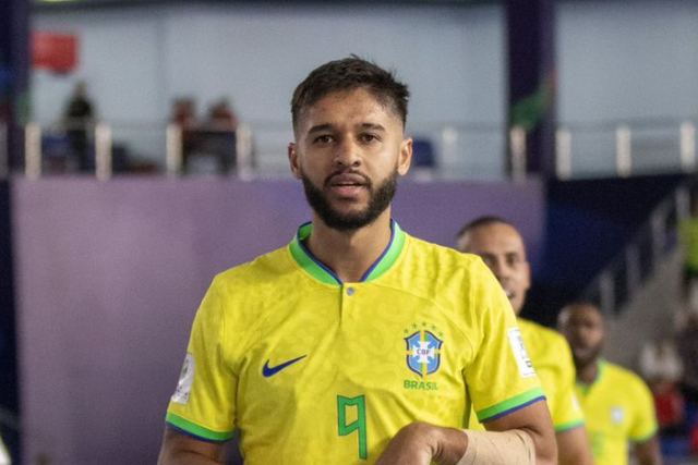 Mundial: Brasil e Ucrânia seguem para os 'quartos'