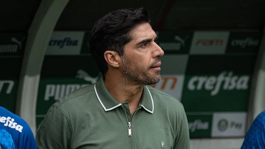 Abel Ferreira julgado devido a gesto obsceno