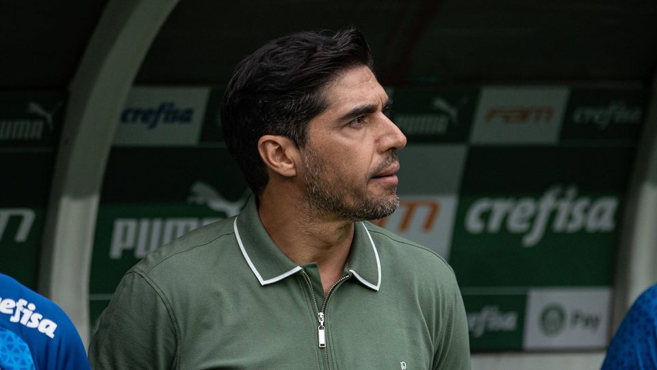 Abel Ferreira julgado devido a gesto obsceno