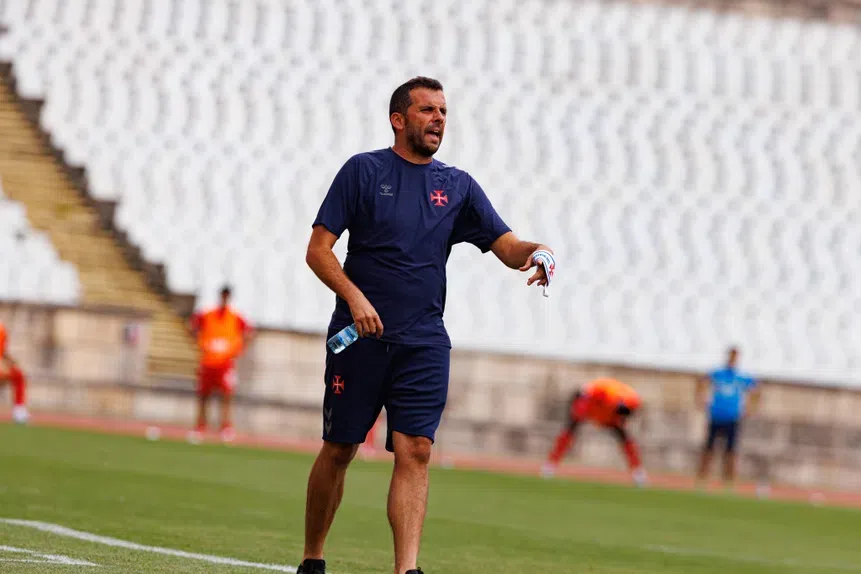 Técnico pode estar à beira de mudar-se da Liga 3 para a Liga
