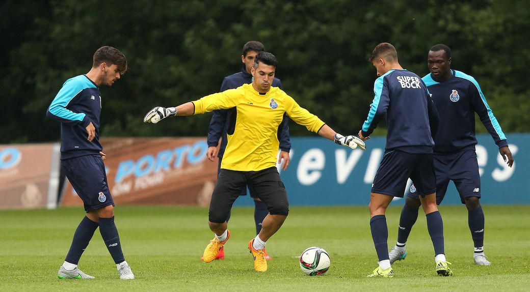 Andrés Fernández representou o FC Porto em 2014/2015