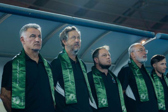 O francês Christophe Galtier, à esquerda, é o treinador da equipa saudita