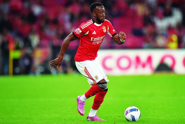 Lukebakio em ação contra o Rio Ave