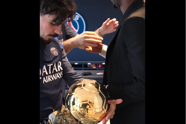 Dembélé partilha Bola de Ouro com Vitinha e Nuno Mendes