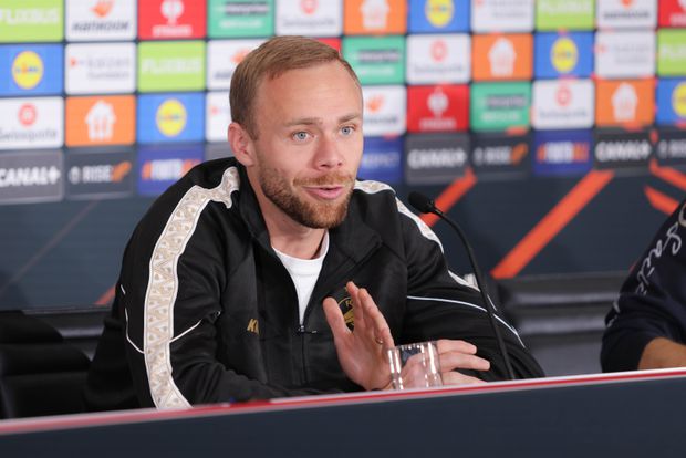 Alexander Schlager, guarda-redes do Salzburgo, fez antevisão do jogo com o FC Porto