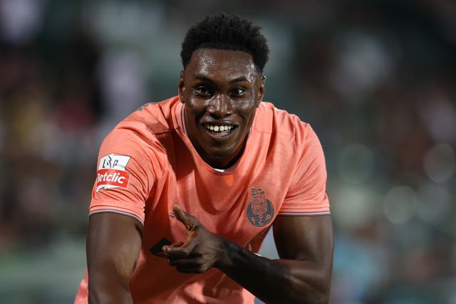 Espanha: portista Samu está de volta aos convocados